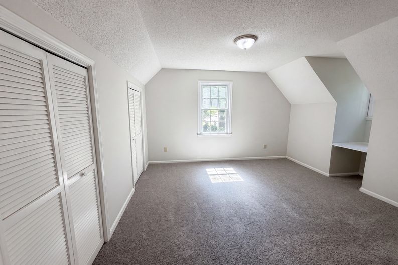 Photo 17 of 29 of 260 Woodwinds Dr, Columbia, SC