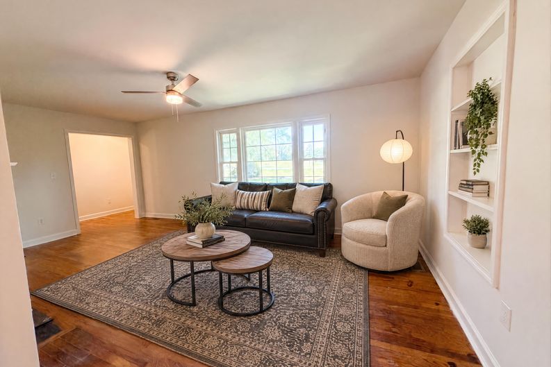 Photo 9 of 20 of 1125 Old Spartanburg Hwy, Lyman, SC