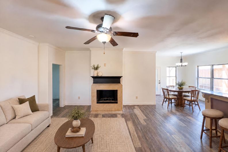 Photo 9 of 27 of 8809 10th St, Lubbock, TX