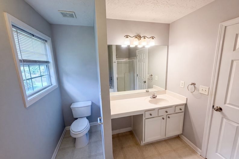 Photo 23 of 44 of 4636 Pine Acre Cir, Sugar Hill, GA
