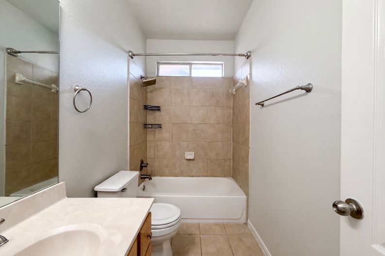 Photo 13 of 22 of 2404 Danciger Ln, Cedar Park, TX