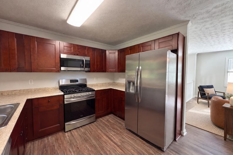 Photo 10 of 28 of 324 Adelene Way, Dallas, GA