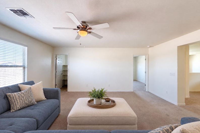 Photo 11 of 35 of 3325 W Dunbar Dr, Phoenix, AZ
