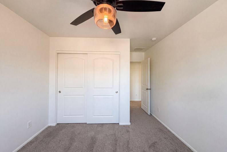 Photo 19 of 27 of 7730 W Giles Rd, Phoenix, AZ