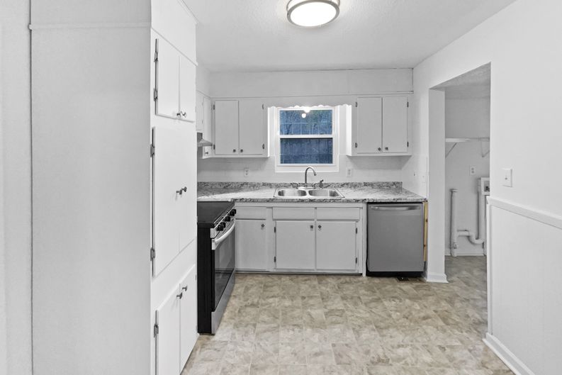 Photo 19 of 28 of 4028 Catalpa Ave, Knoxville, TN