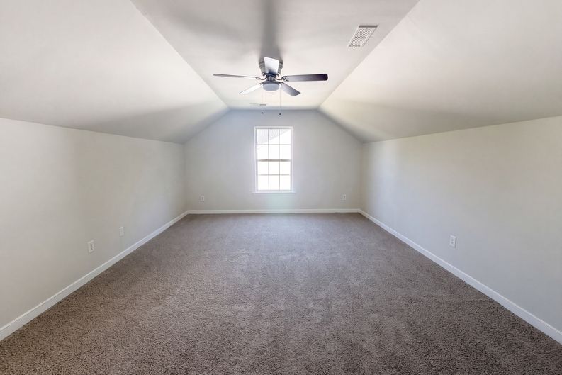 Photo 10 of 19 of 3016 Heather Ridge Dr, Henrico, VA