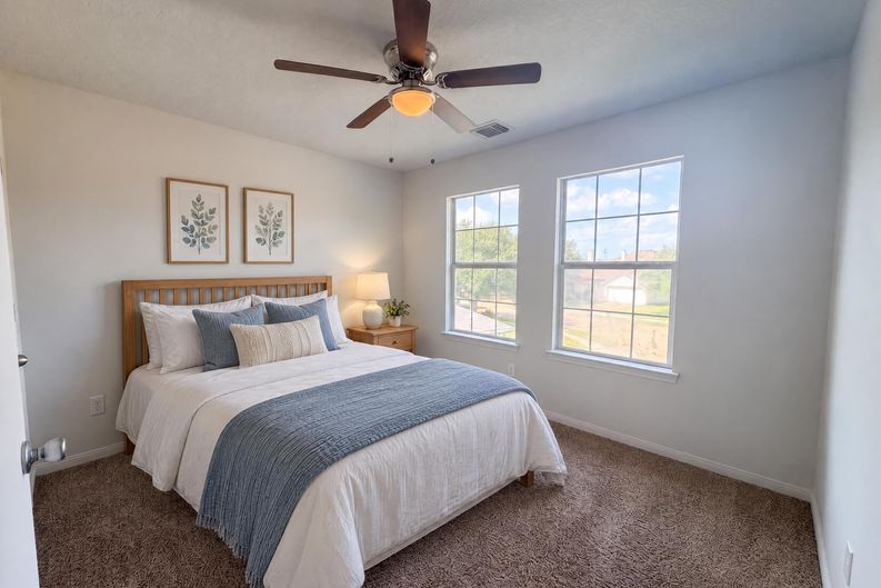 Photo 11 of 21 of 3911 Teal Vista Ct, Fresno, TX
