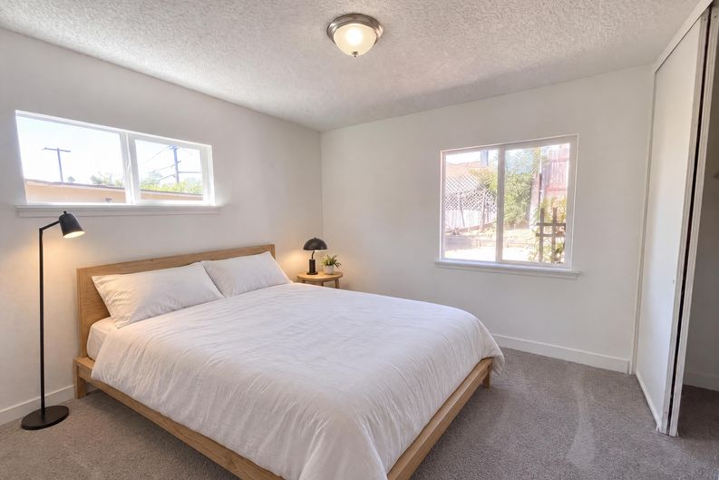 Photo 16 of 30 of 5313 Fernwood Way, Sacramento, CA