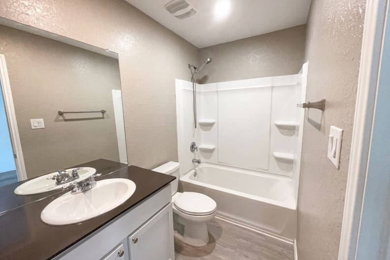 Photo 10 of 20 of 7610 Aston Cross, San Antonio, TX