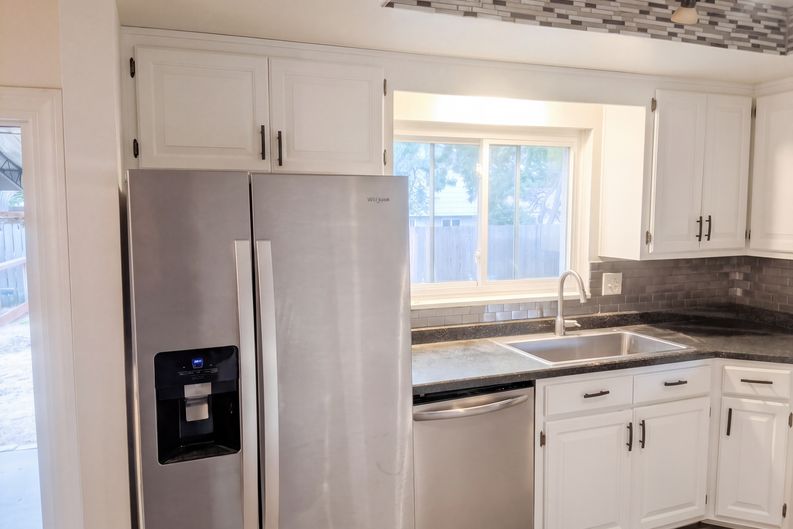 Photo 10 of 53 of 4015 Valli Vista Rd, Colorado Springs, CO
