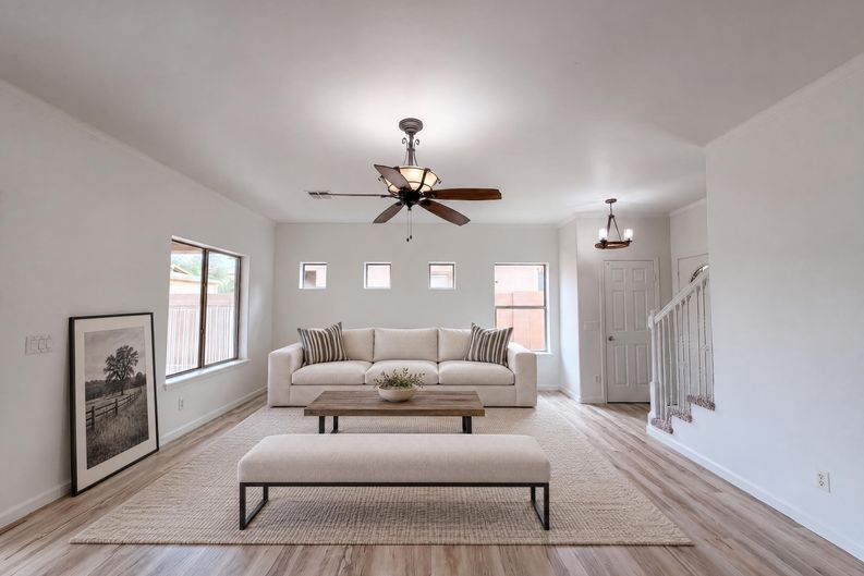 Photo 8 of 31 of 5641 S 10th Dr, Phoenix, AZ