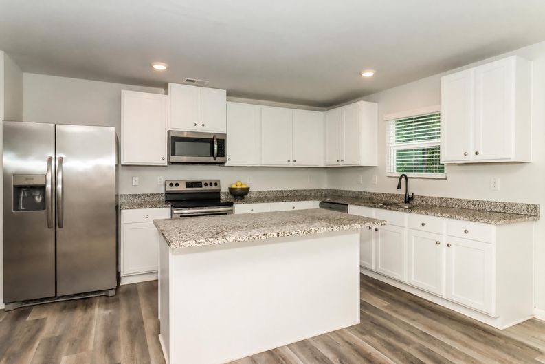 Photo 8 of 22 of 309 Muskogee Dr, Dallas, GA