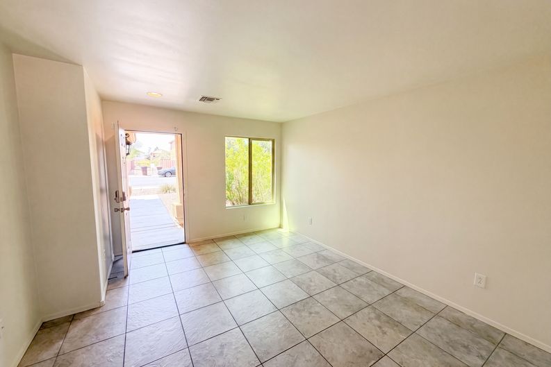 Photo 6 of 18 of 850 W Calle Arroyo Norte, Green Valley, AZ