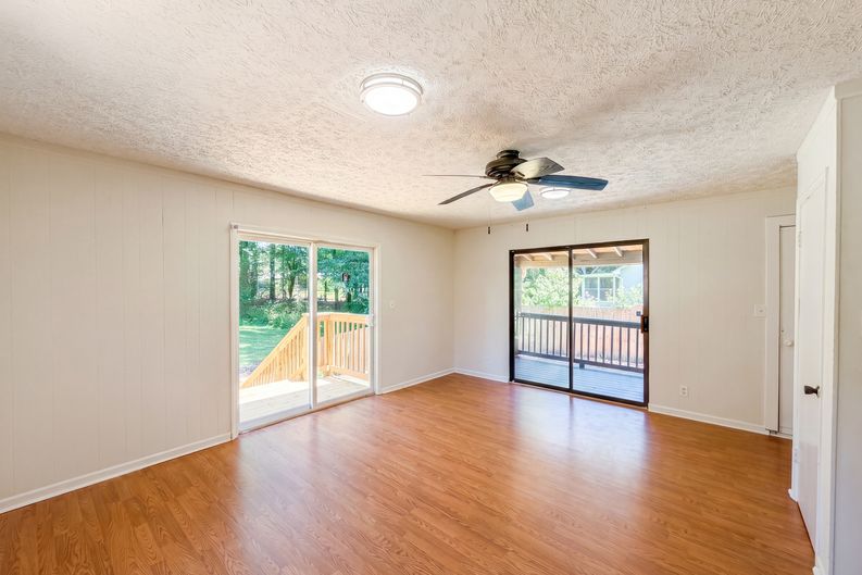 Photo 11 of 27 of 104 Belair Ln, Stockbridge, GA