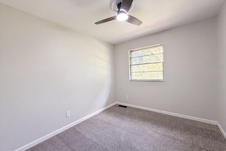 Photo 12 of 21 of 4358 Rhine Dr, Florissant, MO