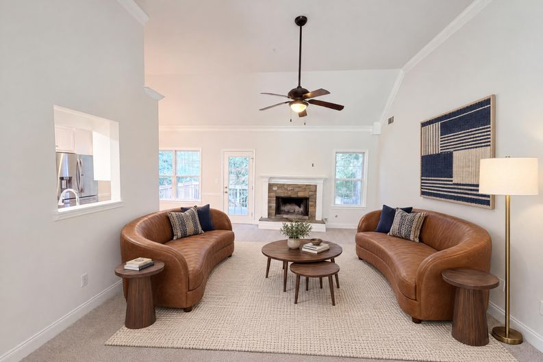 Photo 3 of 27 of 1412 White Oak Trce, Loganville, GA