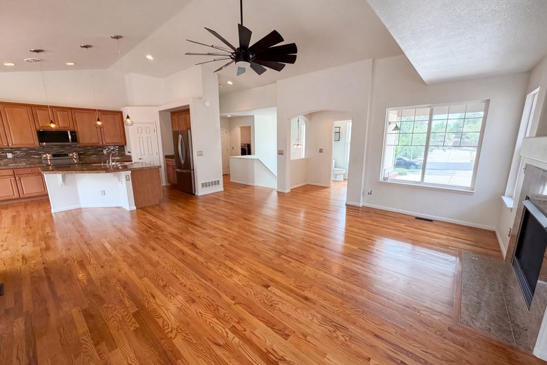 Photo 11 of 32 of 2802 S Ireland Way, Aurora, CO