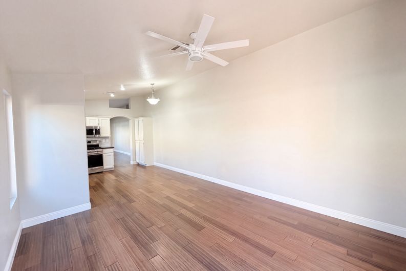 Photo 12 of 39 of 8032 Tailwind Ave, Las Vegas, NV