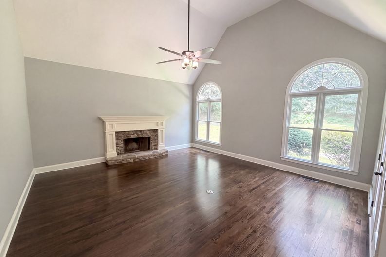 Photo 3 of 40 of 120 Bay Colt Rd, Alpharetta, GA