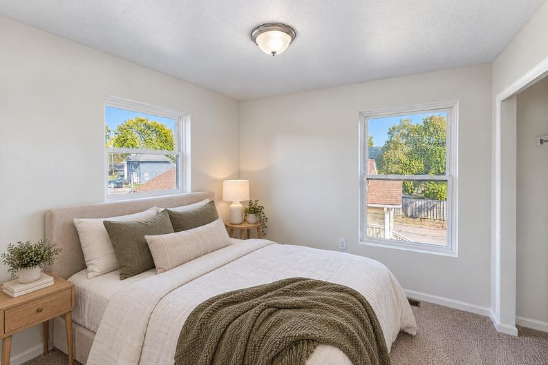 Photo 8 of 23 of 288 Hosack St, Columbus, OH