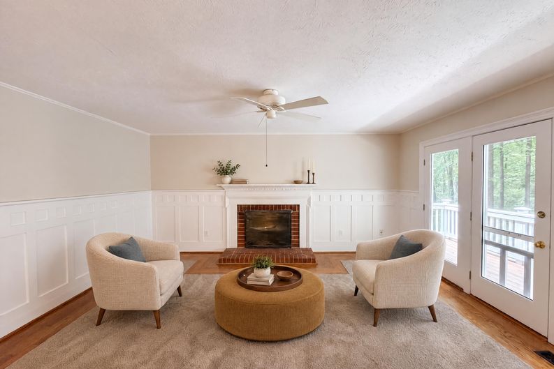 Photo 8 of 27 of 11301 Willowdale Dr, Germantown, MD