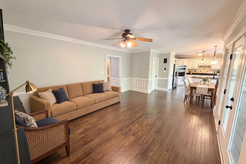 Photo 10 of 58 of 984 Forest Pond Ct, Marietta, GA