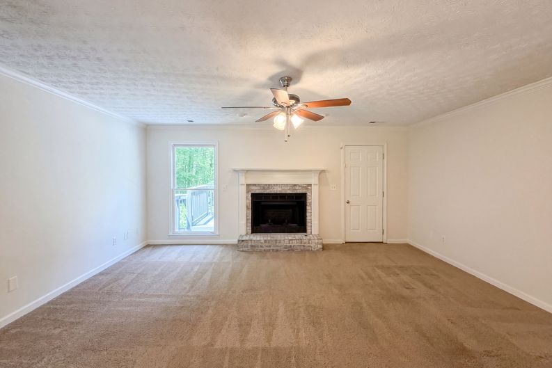 Photo 3 of 22 of 213 Carl Parker Rd, Hampton, GA