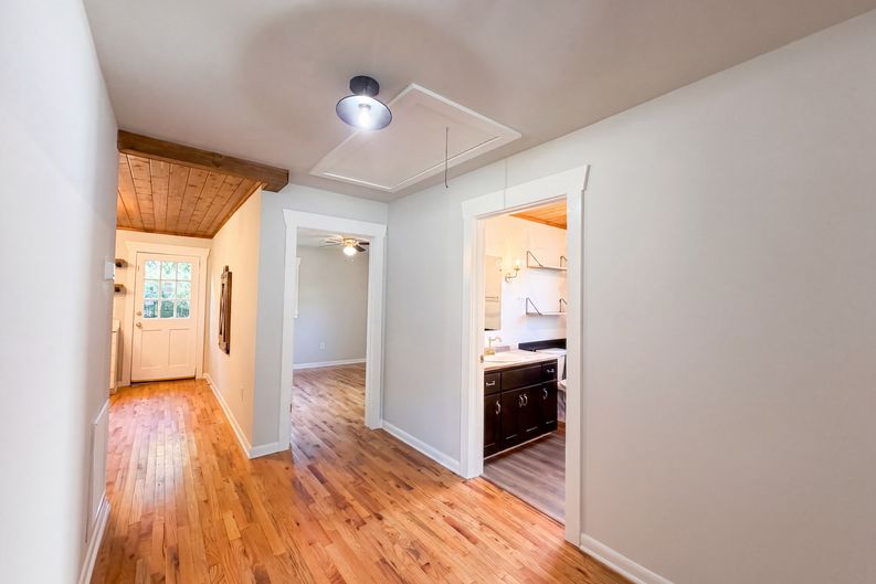 Photo 5 of 21 of 509 Drake Ave, Nashville, TN