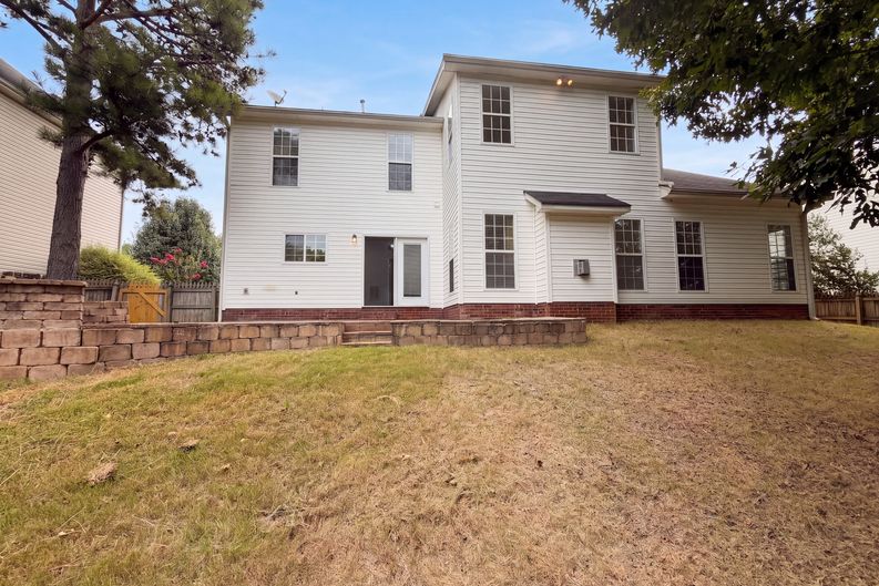 Photo 5 of 17 of 3708 Leela Palace Way, Fort Mill, SC