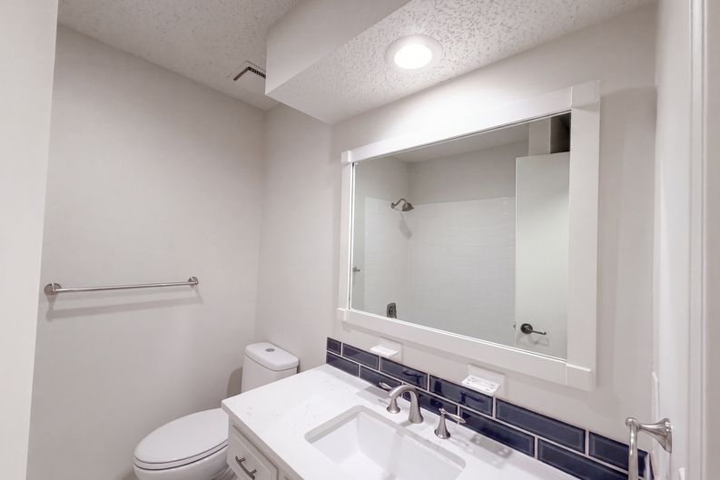 Photo 30 of 39 of 14224 S Raintree Dr, Olathe, KS
