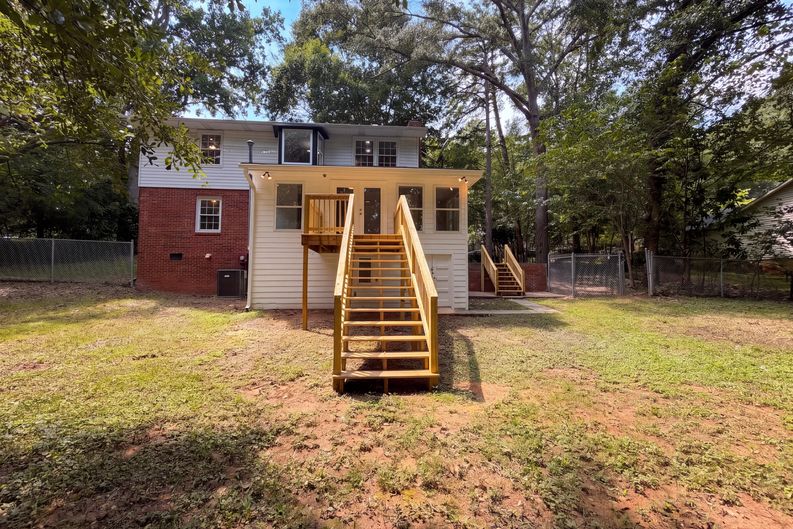 Photo 5 of 22 of 115 Redcoat Dr, Fort Mill, SC