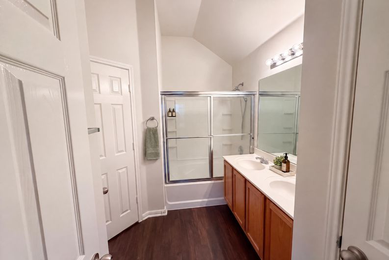 Photo 17 of 29 of 19217 Mangan Way, Pflugerville, TX