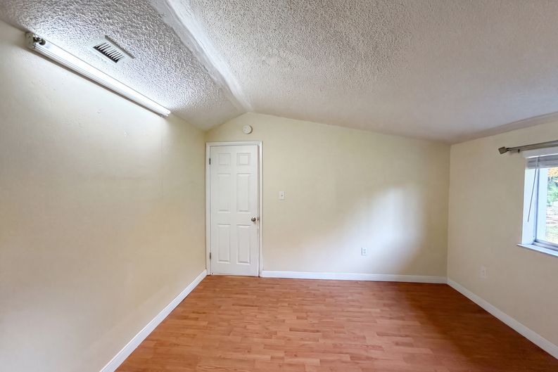 Photo 11 of 26 of 722 Virginia Ln, Apopka, FL