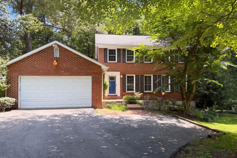 Photo 45 of 66 of 4819 Powell Rd, Fairfax, VA