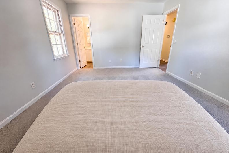 Photo 4 of 24 of 148 Whitwood Cir, Columbia, SC