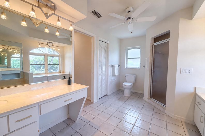 Photo 16 of 48 of 7 Bunker Rd, Rotonda West, FL