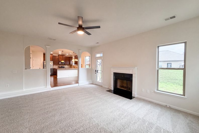 Photo 3 of 26 of 85 Pulaski Pl, Jonesboro, GA