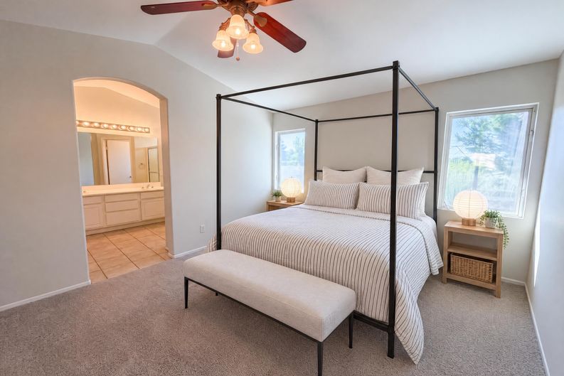Photo 4 of 26 of 33825 Glenoaks Dr, Yucaipa, CA