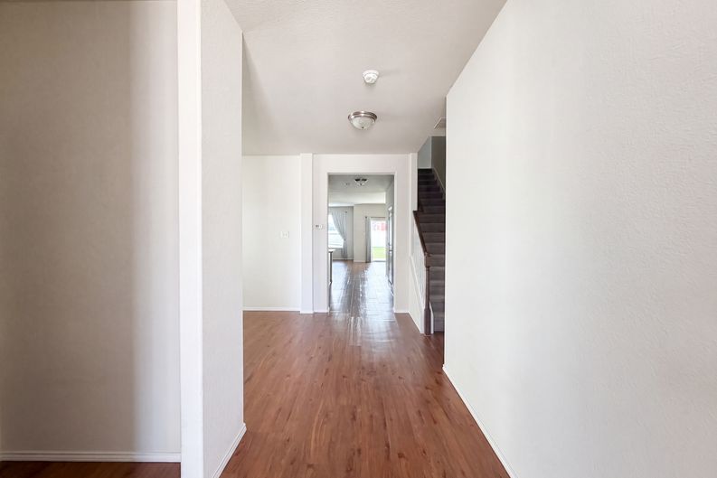 Photo 9 of 26 of 9165 Blackstone Dr, Providence Village, TX