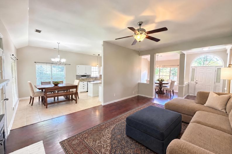Photo 6 of 17 of 8536 Albury Walk Ln, Charlotte, NC