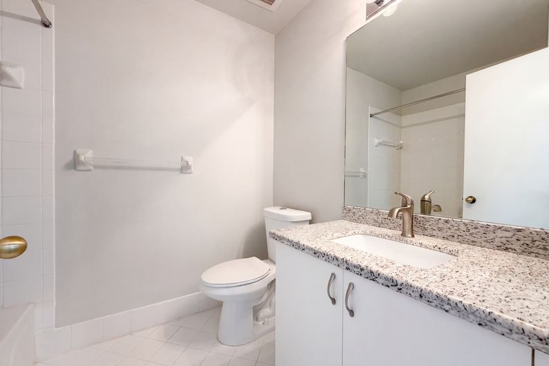 Photo 12 of 24 of 1480 SW 47th Ave, Deerfield Beach, FL