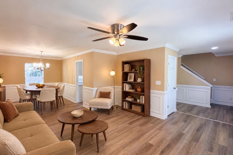 Photo 3 of 23 of 9334 Arbor Creek Dr, Charlotte, NC