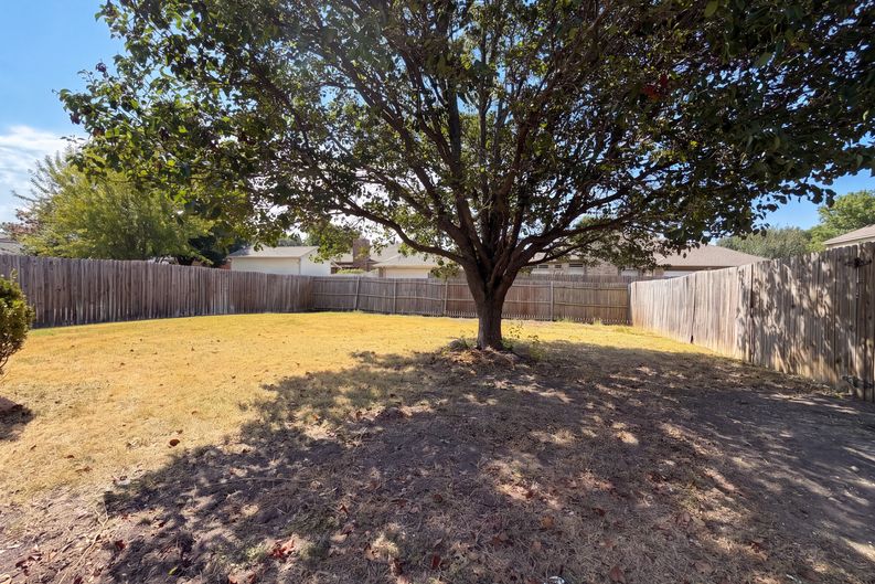 Photo 23 of 24 of 2915 Olympia Dr, Grand Prairie, TX