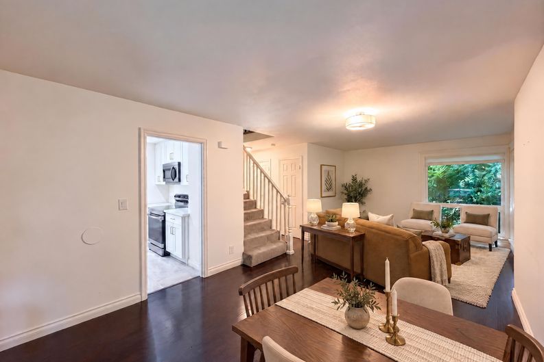 Photo 3 of 26 of 605 Ash St, Lake Oswego, OR