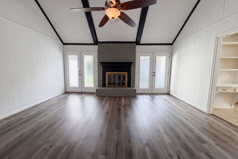 Photo 9 of 24 of 7807 Bideford Ln, Houston, TX