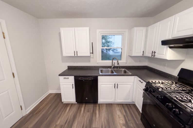 Photo 7 of 21 of 204 Arbor Way, Dallas, GA