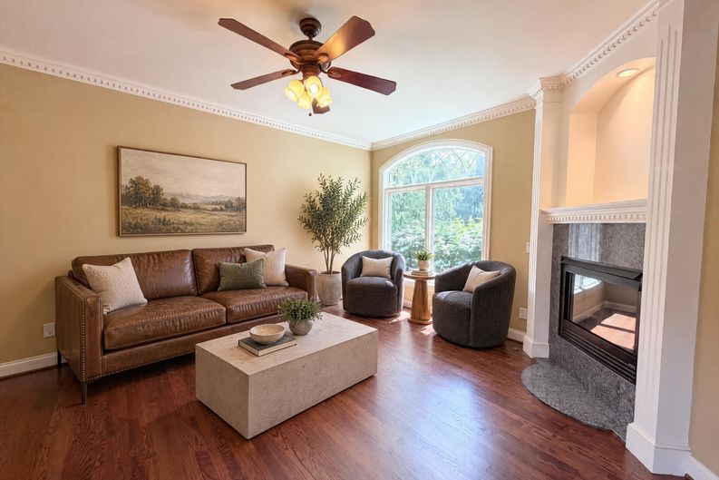 Photo 11 of 38 of 7087 Bridgetown Rd, Cincinnati, OH