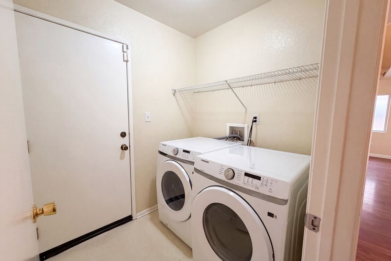 Photo 20 of 27 of 18792 Dogwood Ct, Adelanto, CA