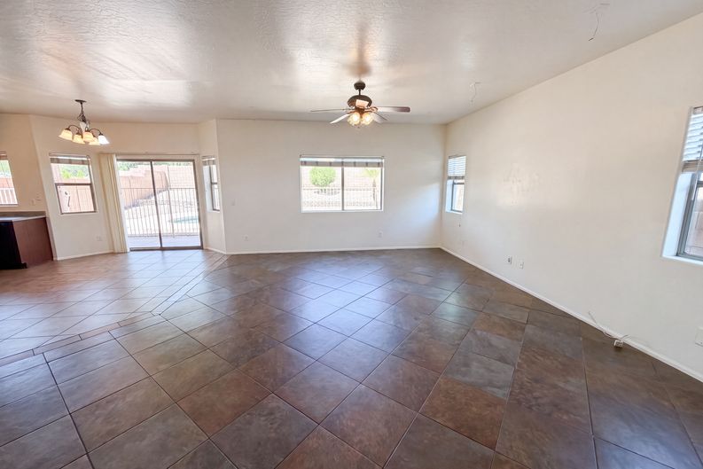 Photo 3 of 36 of 17268 W Elaine Dr, Goodyear, AZ