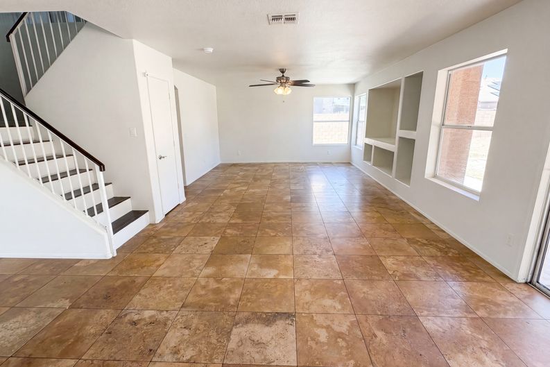 Photo 13 of 29 of 10860 W Lone Cactus Dr, Peoria, AZ